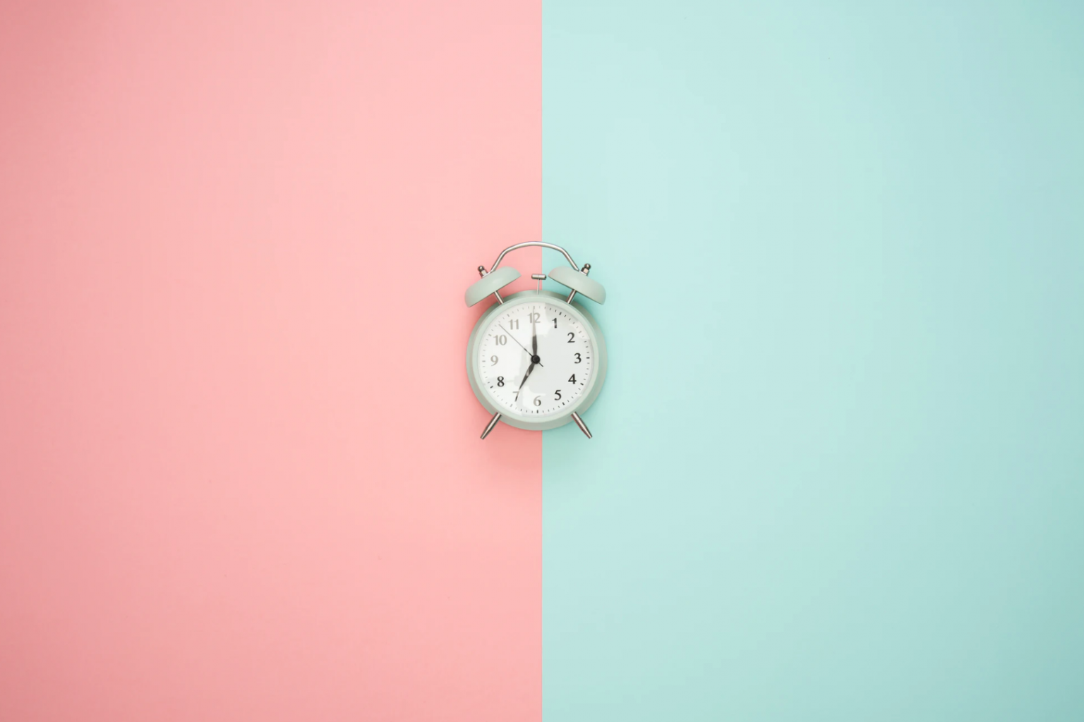 Achieving internal efficiency by managing your time and organizing your tasks